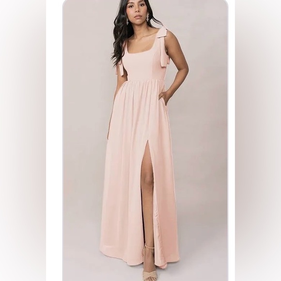 Revelry bowie dress in blush- BNWT size 10 - Picture 1 of 2